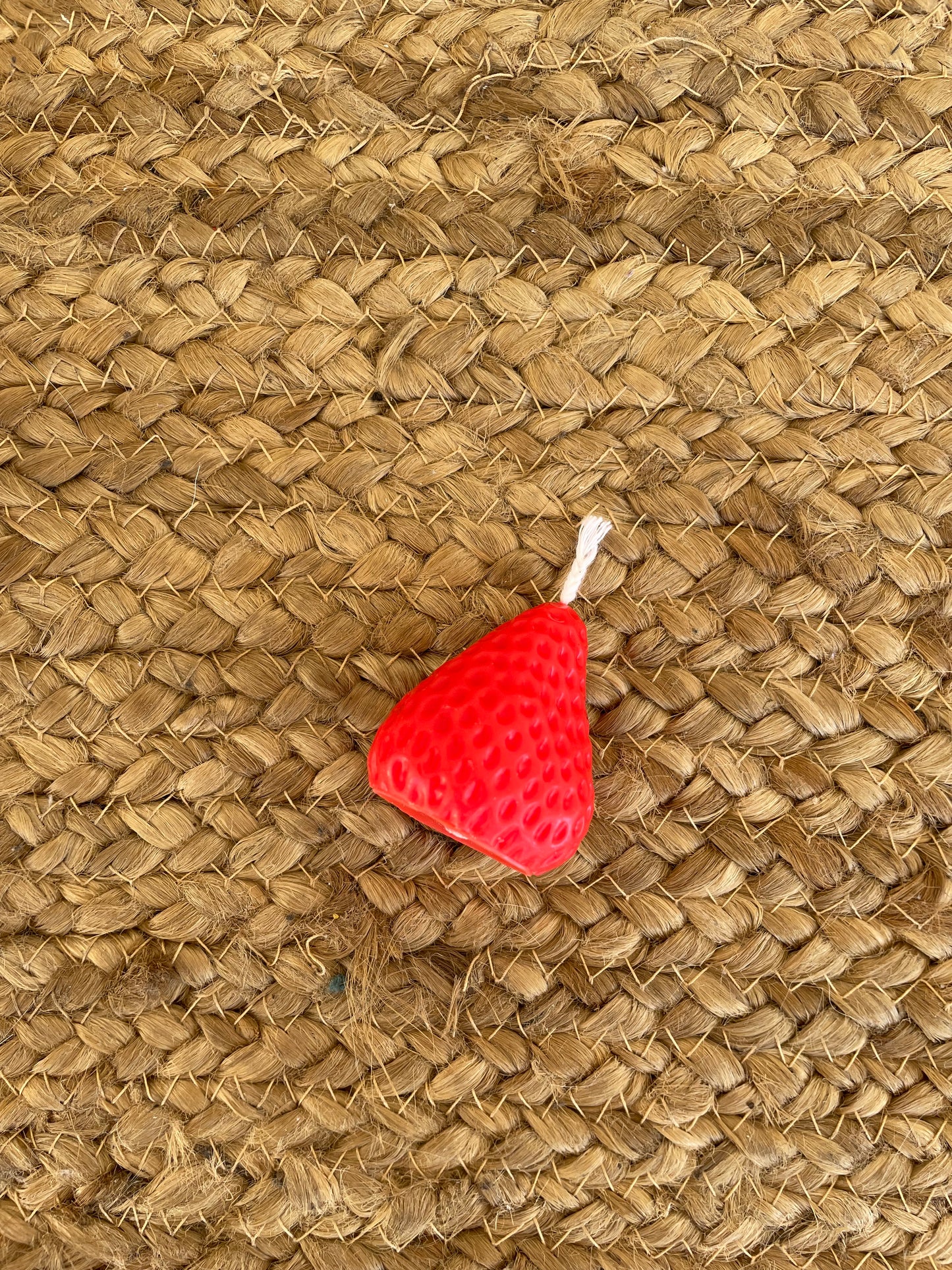 נר תות 🍓