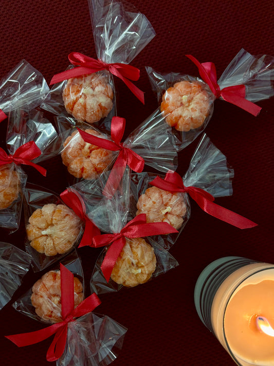 Clementine candle