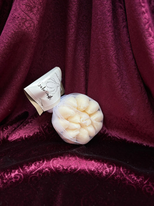 Garlic candle